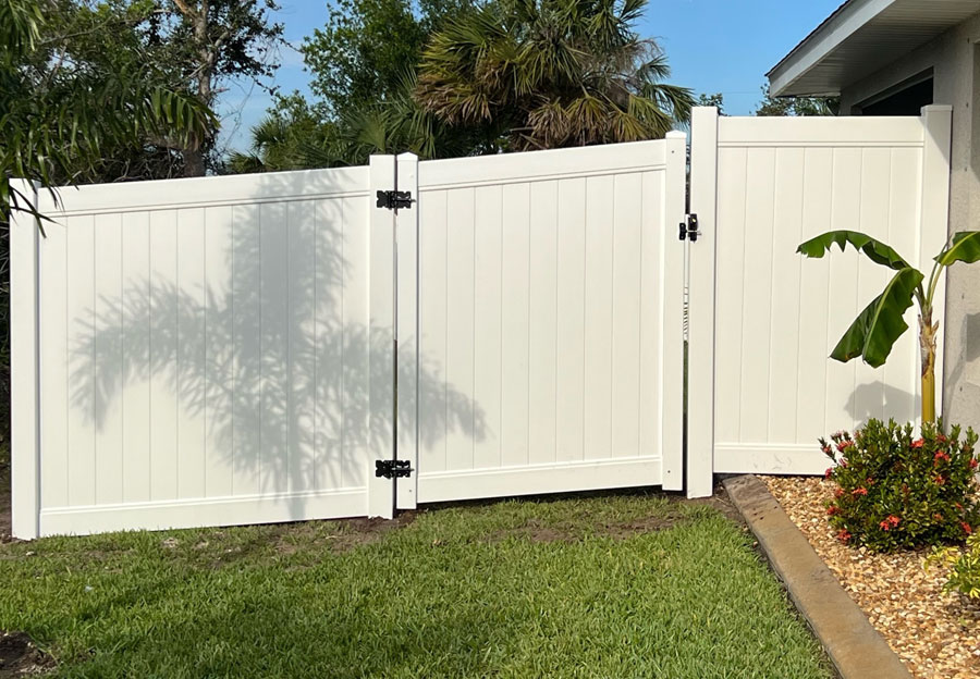 Vinyl Fence - Project 3